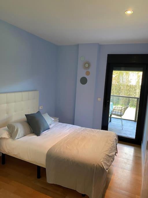 Precioso - Moderno Terraza Y Parking, 2 Hab, 2 Banos, 6-7 Pers - Dispo Junio!! Llanes Exterior foto