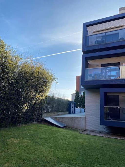 Precioso - Moderno Terraza Y Parking, 2 Hab, 2 Banos, 6-7 Pers - Dispo Junio!! Llanes Exterior foto