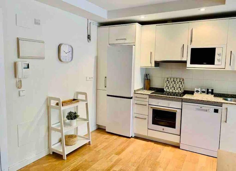 Precioso - Moderno Terraza Y Parking, 2 Hab, 2 Banos, 6-7 Pers - Dispo Junio!! Llanes Exterior foto